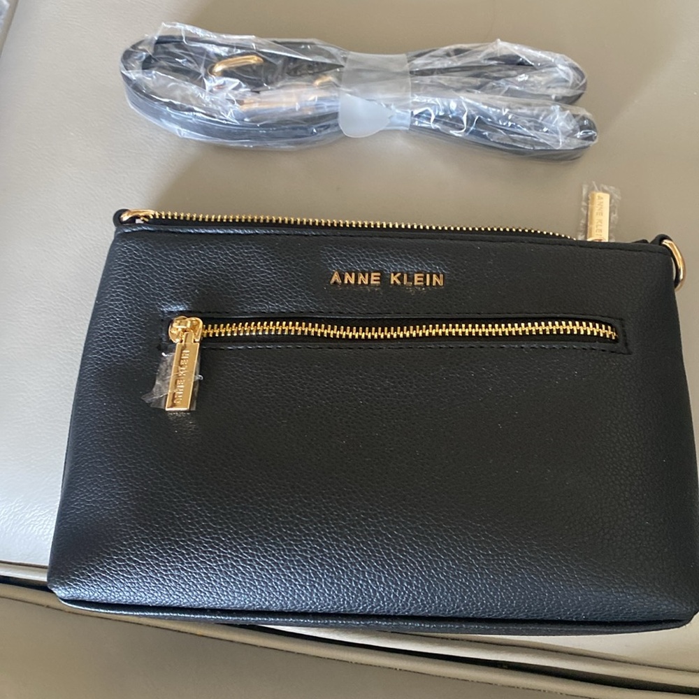 New Anne Klein Black Crossbody Bag - Picture 4 of 6